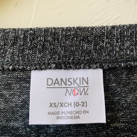 NWT Danskin Now gray crewneck pullover sweater XS - Picture 6 of 7